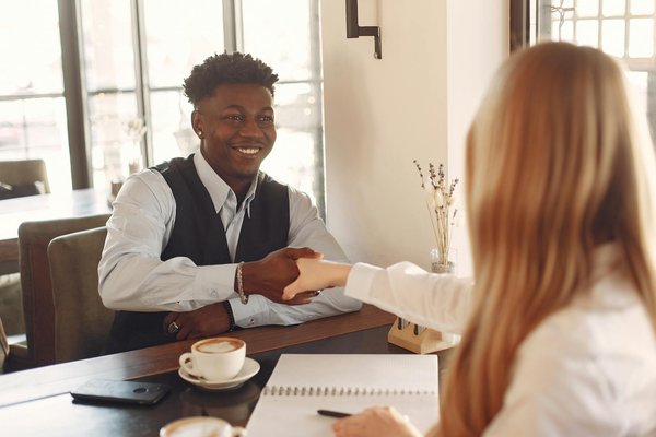 Stratégies Innovantes pour Intégrer la RSE dans les PME : Quelle Voie Suivre ?
