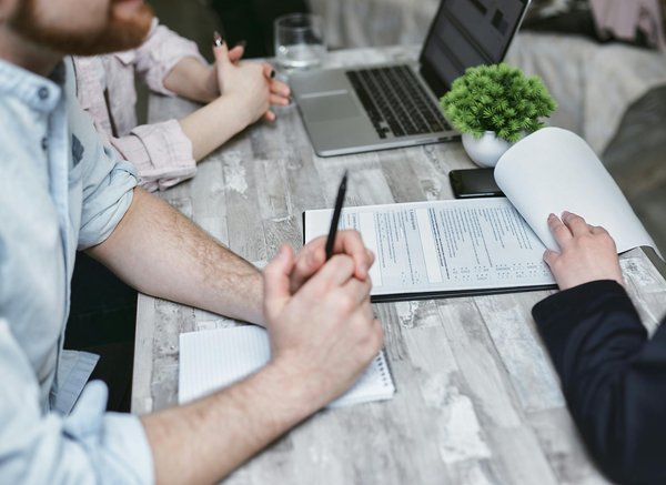 Découvrez les avantages d'une application saas sur mesure pour votre efficacité